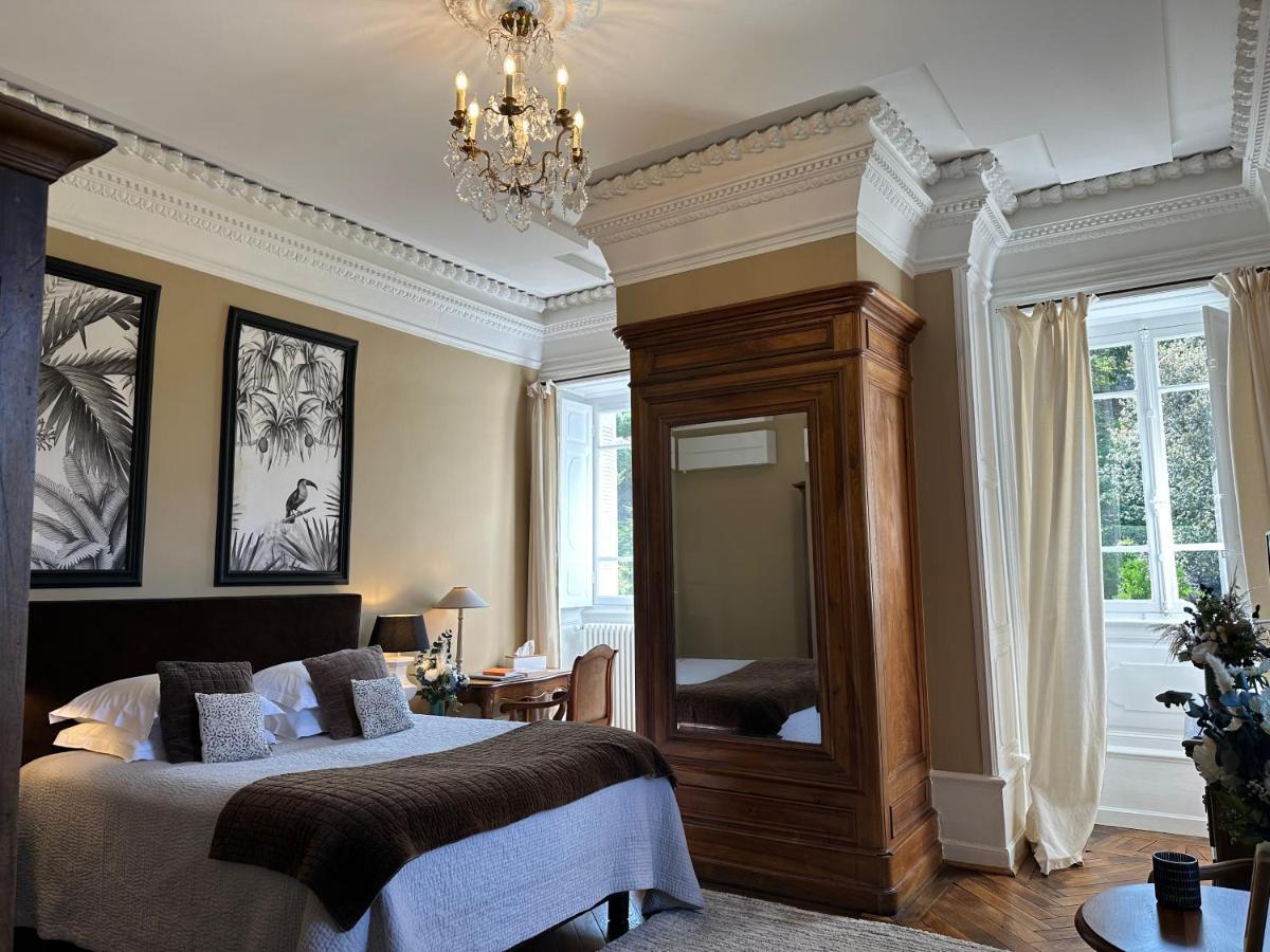 Chateau Clement - Teritoria Vals-les-Bains Bagian luar foto