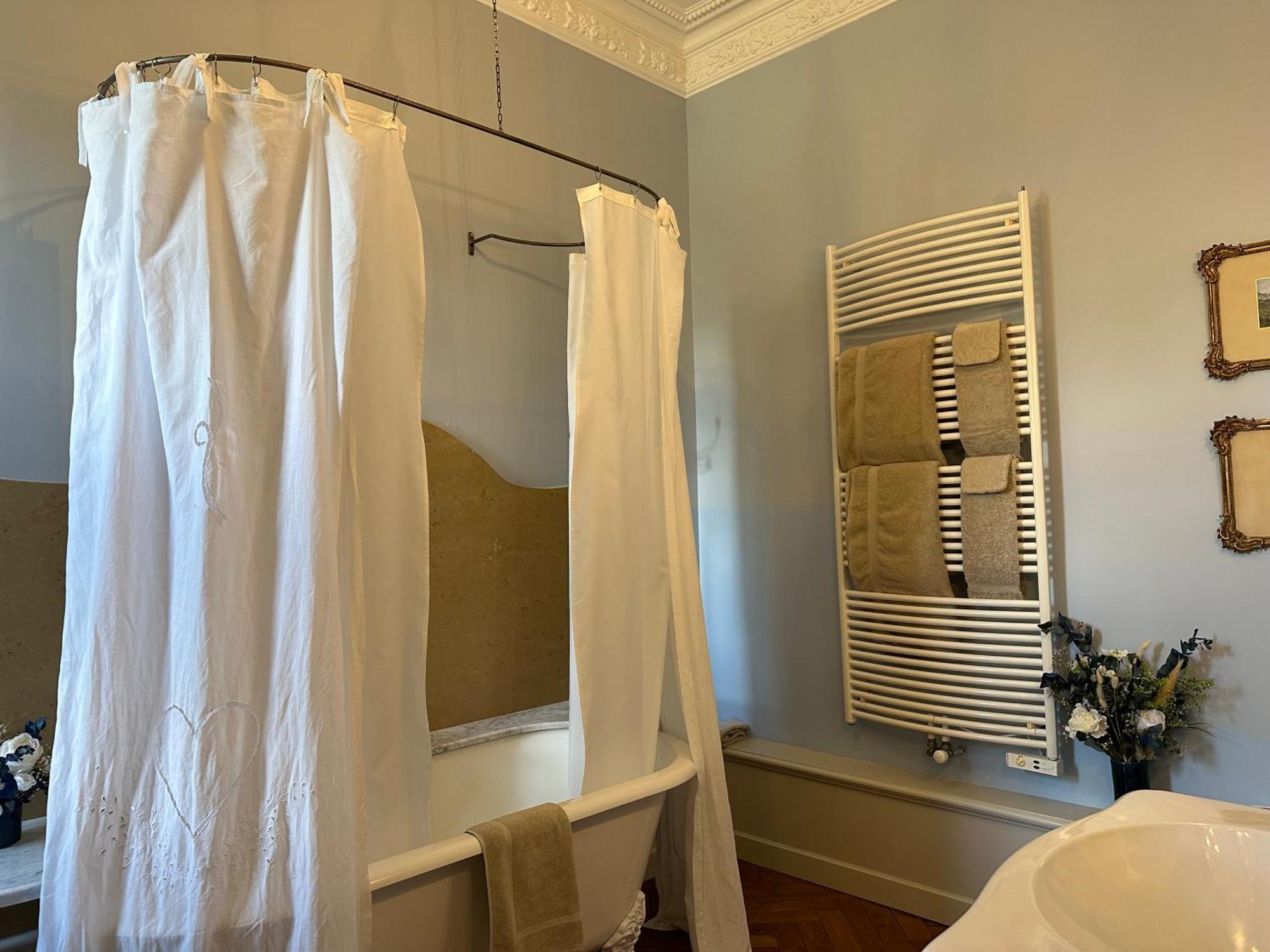 Chateau Clement - Teritoria Vals-les-Bains Bagian luar foto