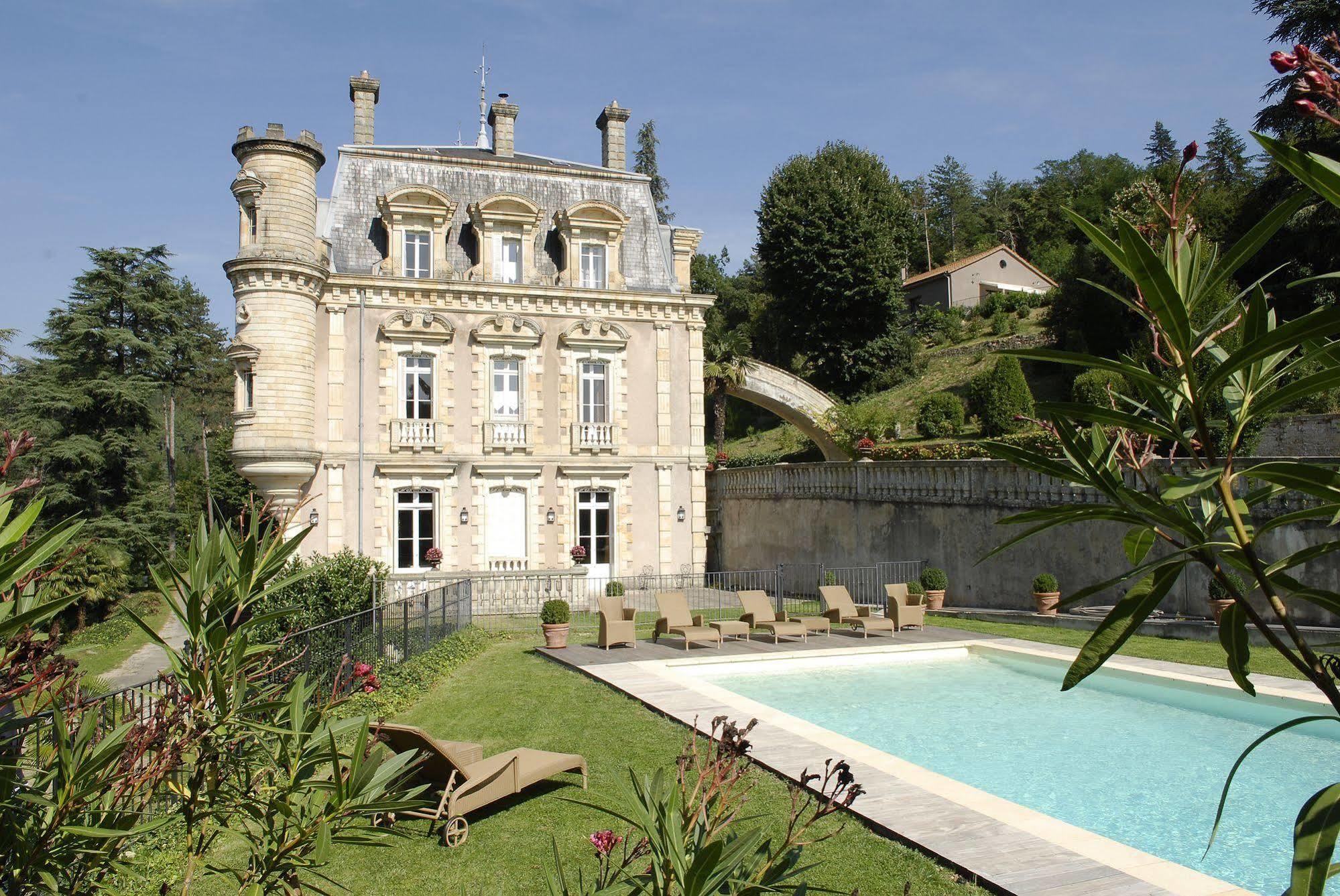 Chateau Clement - Teritoria Vals-les-Bains Bagian luar foto